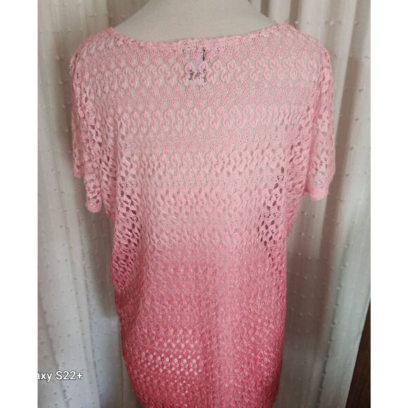 +20 Hartfield Design top. Wear over tank or swim suit. - Picture 5 of 8